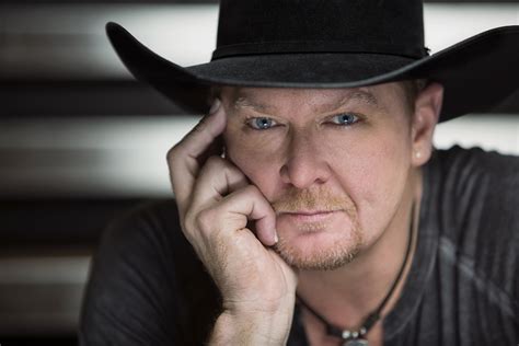 Singer tracy lawrence - From the moment Tracy Lawrence’s debut LP, Sticks and Stones, dropped in 1991, the country singer/songwriter delivered hits light on pop flash and heavy on honky-tonk that showcased his meaty baritone. The cowboy-hat-clad everyman was born in Texas in 1968 and grew up in Arkansas, idolizing cattlemen.